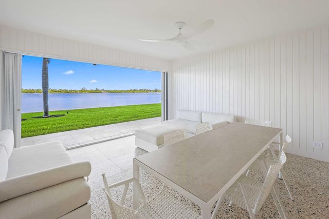 2784 S Ocean Boulevard 203N, Palm Beach, FL 33480