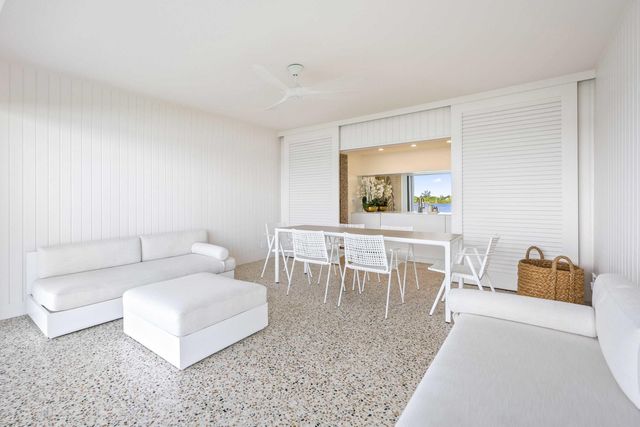 2784 S Ocean Boulevard 203N, Palm Beach, FL 33480