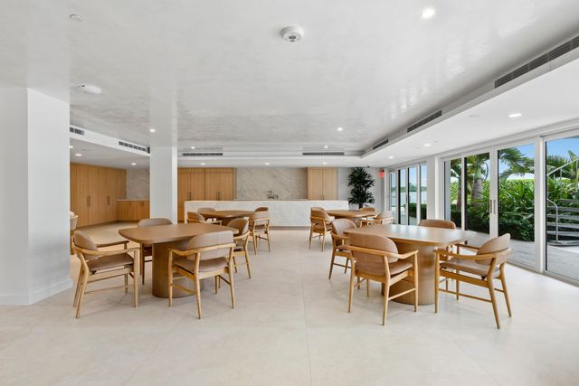2784 S Ocean Boulevard 203N, Palm Beach, FL 33480