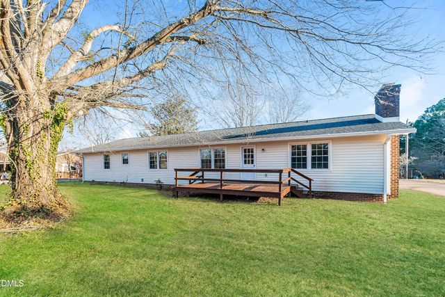 215 Edgewater Drive, Broadway, NC 27505