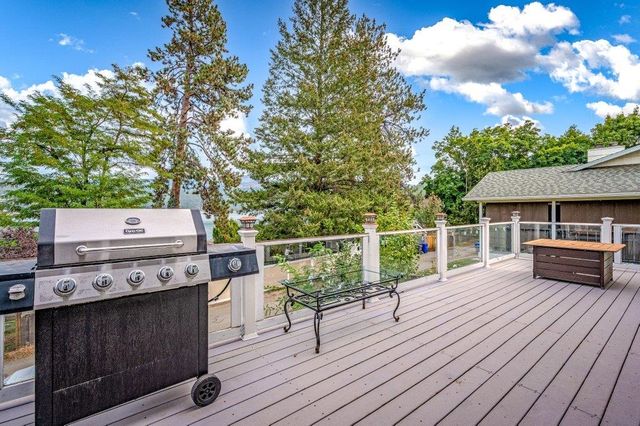 1011 S Wright Blvd, Liberty Lake, WA 99019