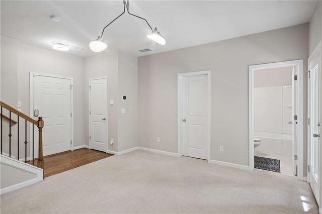 2154 W Village Lane SE, Smyrna, GA 30080