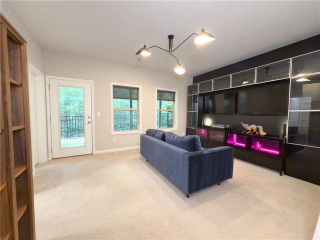 2154 W Village Lane SE, Smyrna, GA 30080