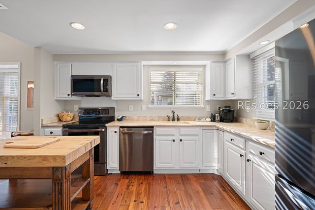 70 Shipyard Dr Apt 152, Hilton Head Island, SC 29928