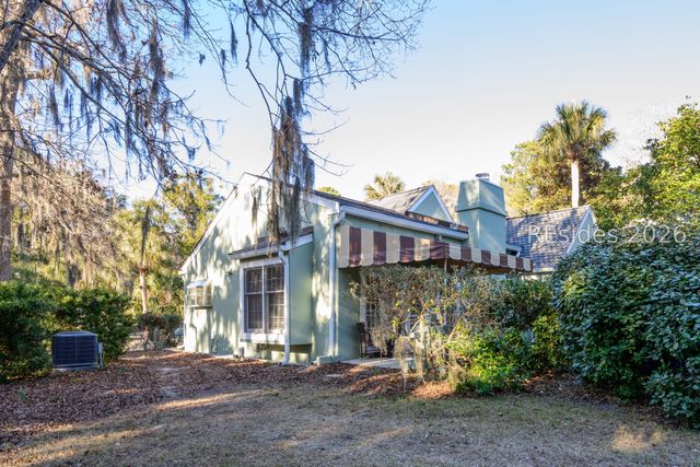 70 Shipyard Dr Apt 152, Hilton Head Island, SC 29928