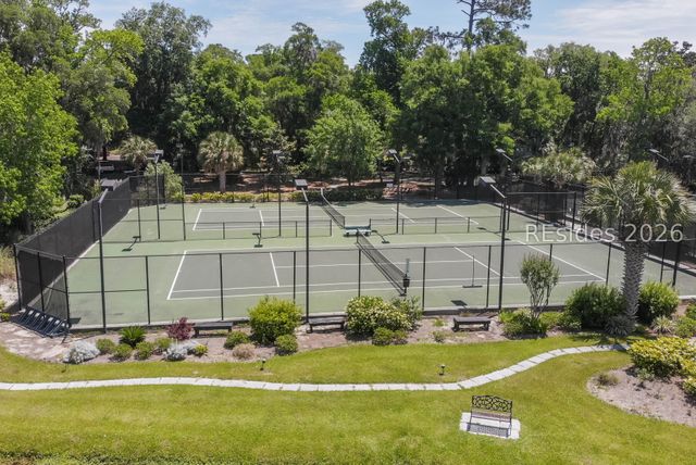 70 Shipyard Dr Apt 152, Hilton Head Island, SC 29928