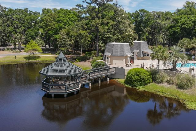 70 Shipyard Dr Apt 152, Hilton Head Island, SC 29928