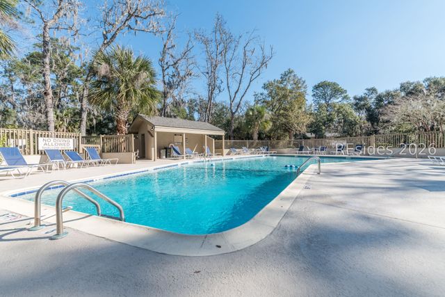 70 Shipyard Dr Apt 152, Hilton Head Island, SC 29928