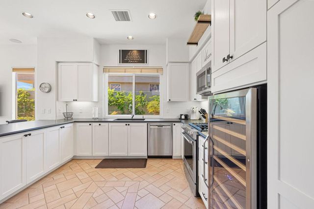 236 Eagle Dance Circle, Palm Desert, CA 92211