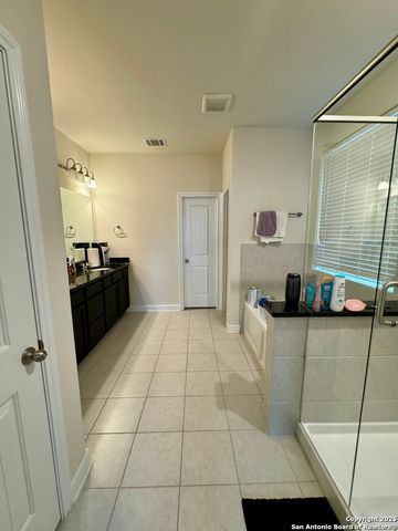 120 Wickersham, Boerne, TX 78015