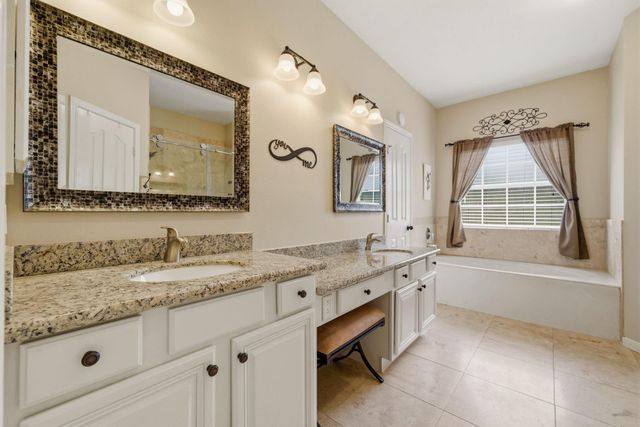 9510 Rustic Gate Road, La Porte, TX 77571