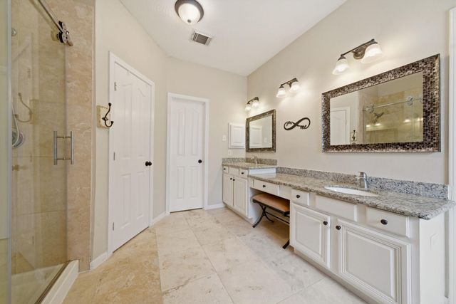 9510 Rustic Gate Road, La Porte, TX 77571