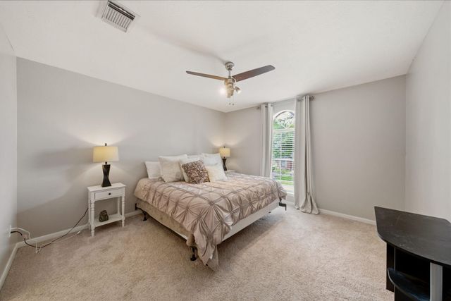 9510 Rustic Gate Road, La Porte, TX 77571