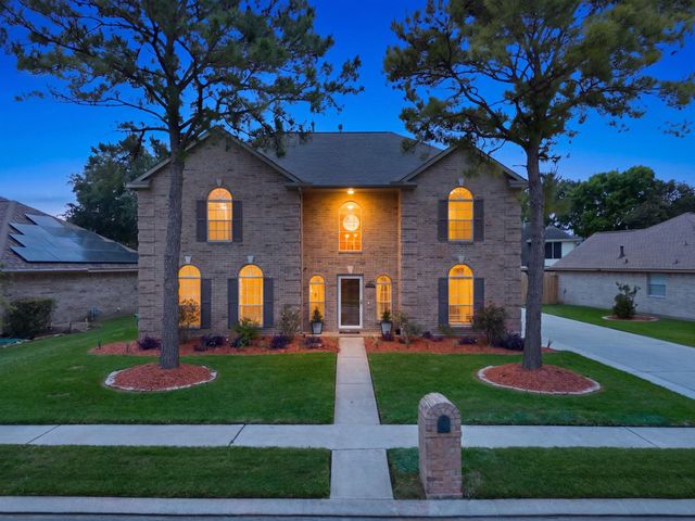 9510 Rustic Gate Road, La Porte, TX 77571