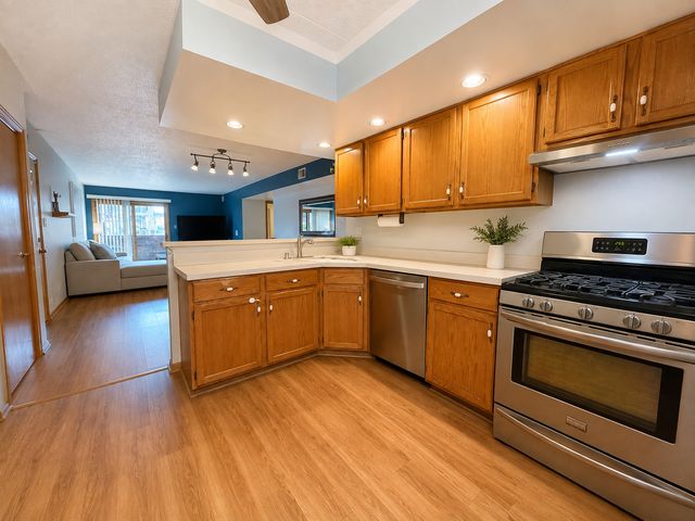 7935 W 90th Street 1A, Hickory Hills, IL 60457