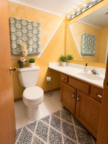 7935 W 90th Street 1A, Hickory Hills, IL 60457