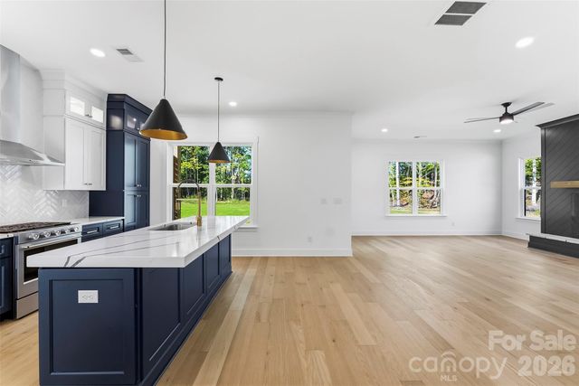 209 Parkdale Drive, Belmont, NC 28012