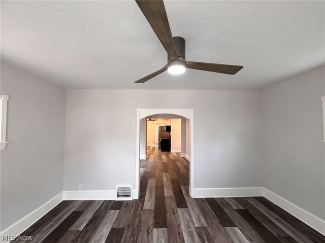 3209 Tampa Avenue, Cleveland, OH 44109