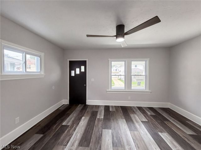 3209 Tampa Avenue, Cleveland, OH 44109