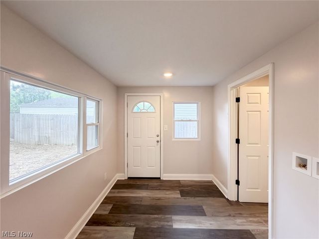 3209 Tampa Avenue, Cleveland, OH 44109
