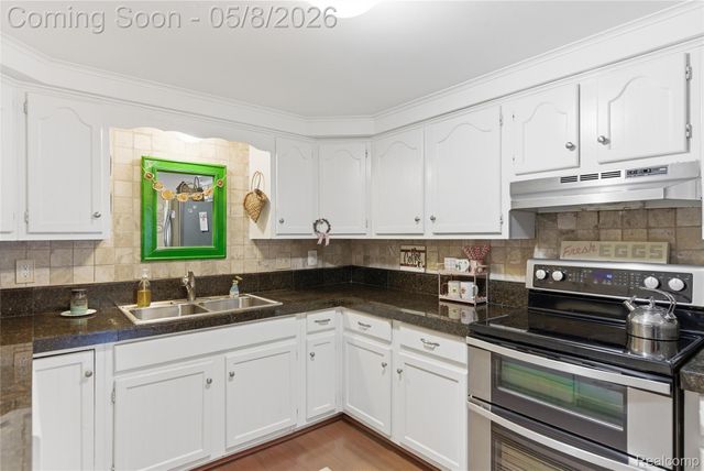 813 1st Street, Rochester, MI 48307