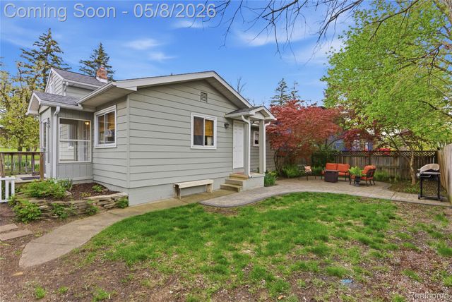 813 1st Street, Rochester, MI 48307