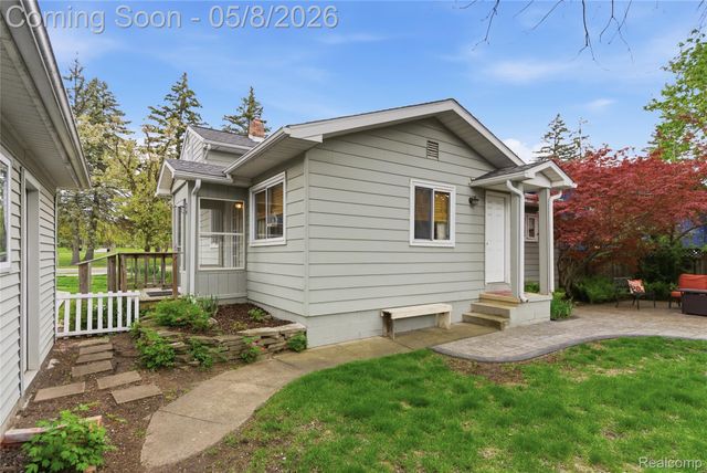 813 1st Street, Rochester, MI 48307