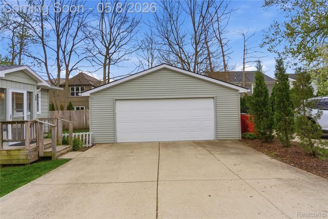 813 1st Street, Rochester, MI 48307
