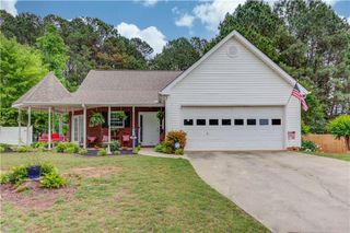 302 Greenleaf Court, Loganville, GA 30052