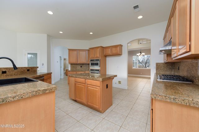 1621 Shirley Street, Minden, NV 89423