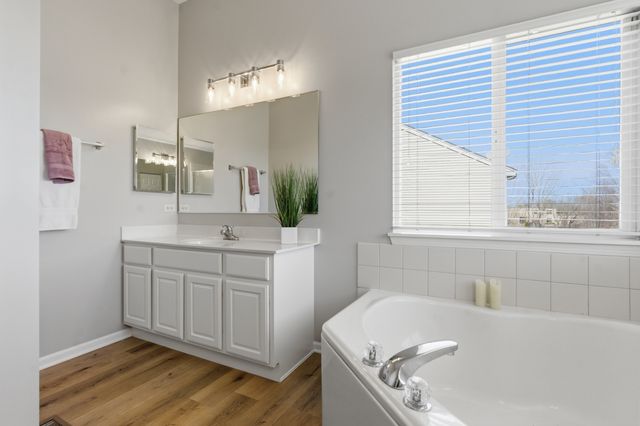 2404 Sumac Drive, Yorkville, IL 60560