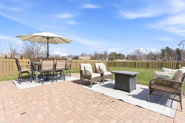 2404 Sumac Drive, Yorkville, IL 60560