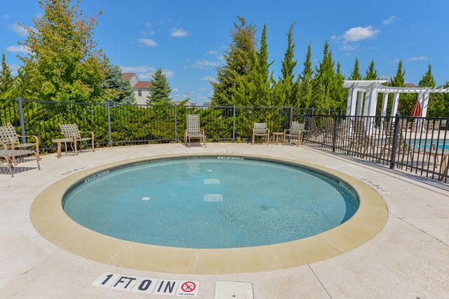 2404 Sumac Drive, Yorkville, IL 60560