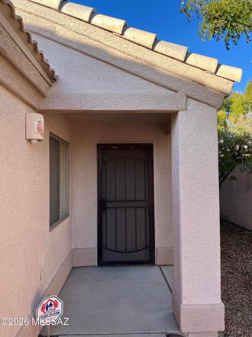 2252 W Silver River Way, Tucson, AZ 85745