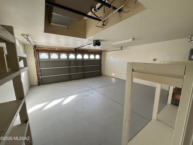 2252 W Silver River Way, Tucson, AZ 85745