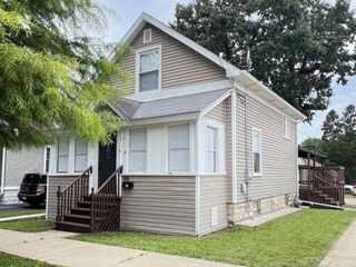701 Hamilton Avenue, Aurora, IL 60505