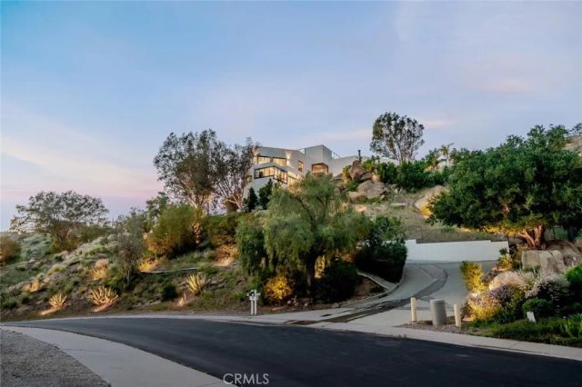6 Colt, Bell Canyon, CA 91307