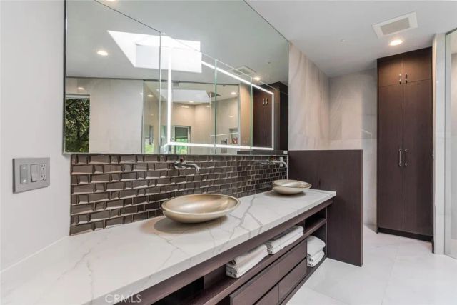 6 Colt, Bell Canyon, CA 91307