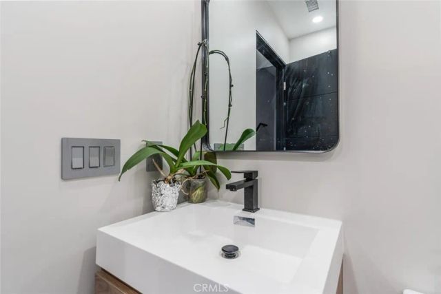 6 Colt, Bell Canyon, CA 91307
