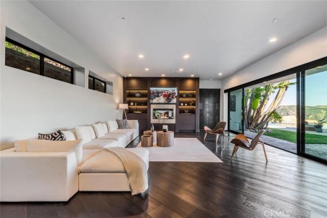 6 Colt, Bell Canyon, CA 91307