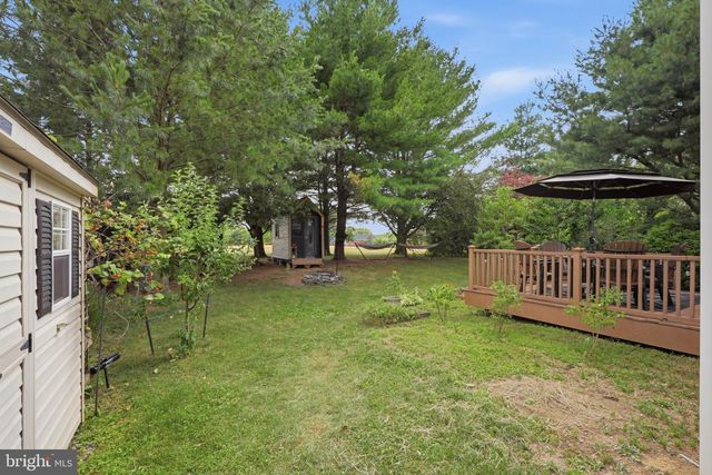 230 CAMBRIDGE LN, Lititz, PA 17543