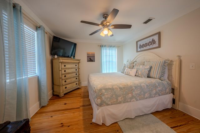 6607 Sunset Avenue, Panama City Beach, FL 32408