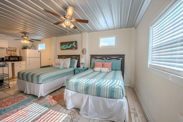 6607 Sunset Avenue, Panama City Beach, FL 32408