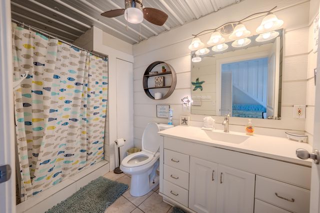 6607 Sunset Avenue, Panama City Beach, FL 32408