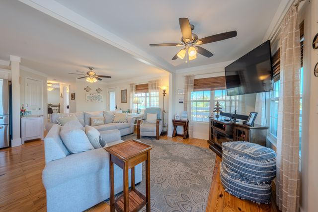 6607 Sunset Avenue, Panama City Beach, FL 32408