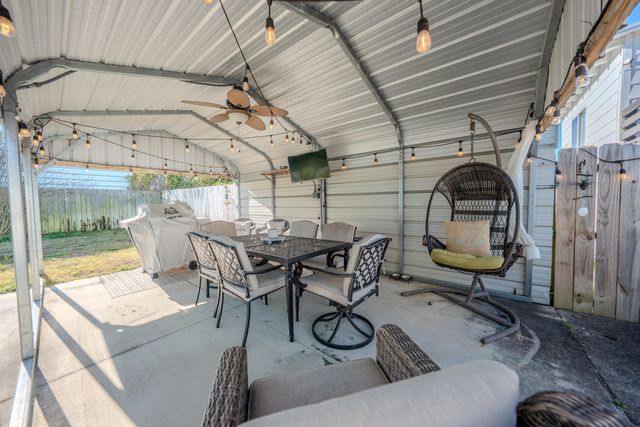 6607 Sunset Avenue, Panama City Beach, FL 32408