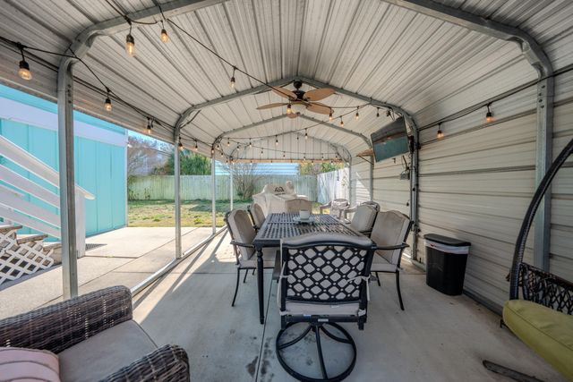 6607 Sunset Avenue, Panama City Beach, FL 32408