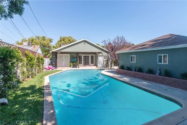 409 S Lamer Street, Burbank, CA 91506