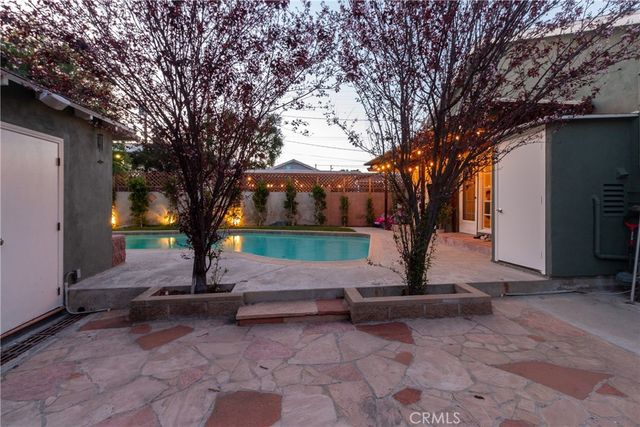 409 S Lamer Street, Burbank, CA 91506