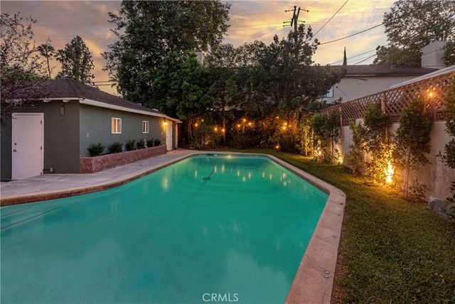 409 S Lamer Street, Burbank, CA 91506